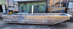 hlinikovy_trup_lode_5x2m